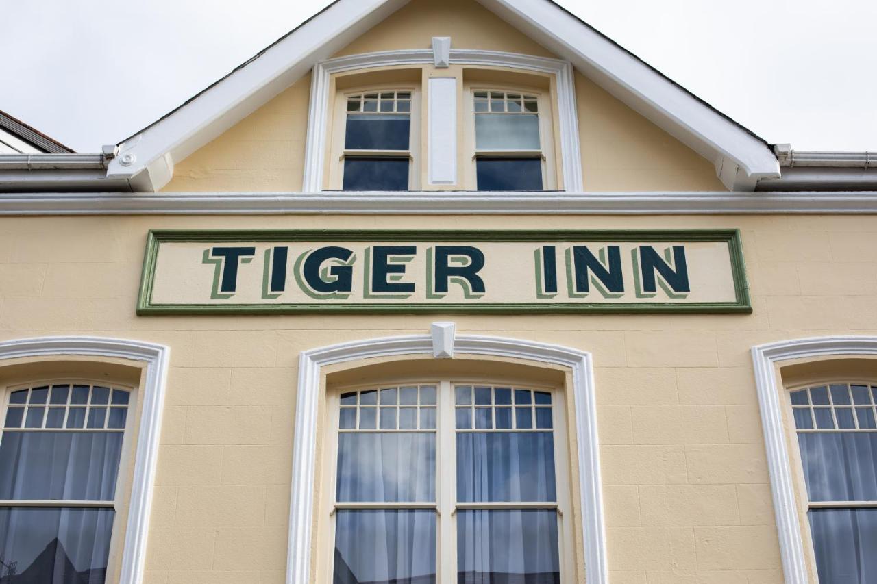 The Tiger Inn Мертір-Тідвіл Екстер'єр фото